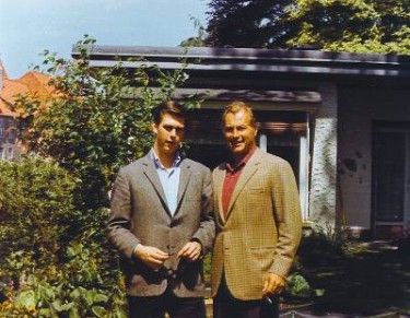 Lex Barker with his son Zan in England