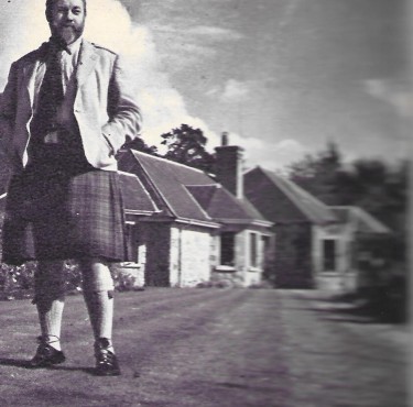James Robertson Justice at Home in Scotland 4