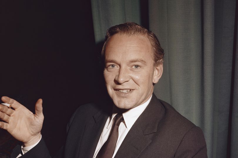 blog-archive-the-birthday-present-1957-tony-britton-and-sylvia-sims